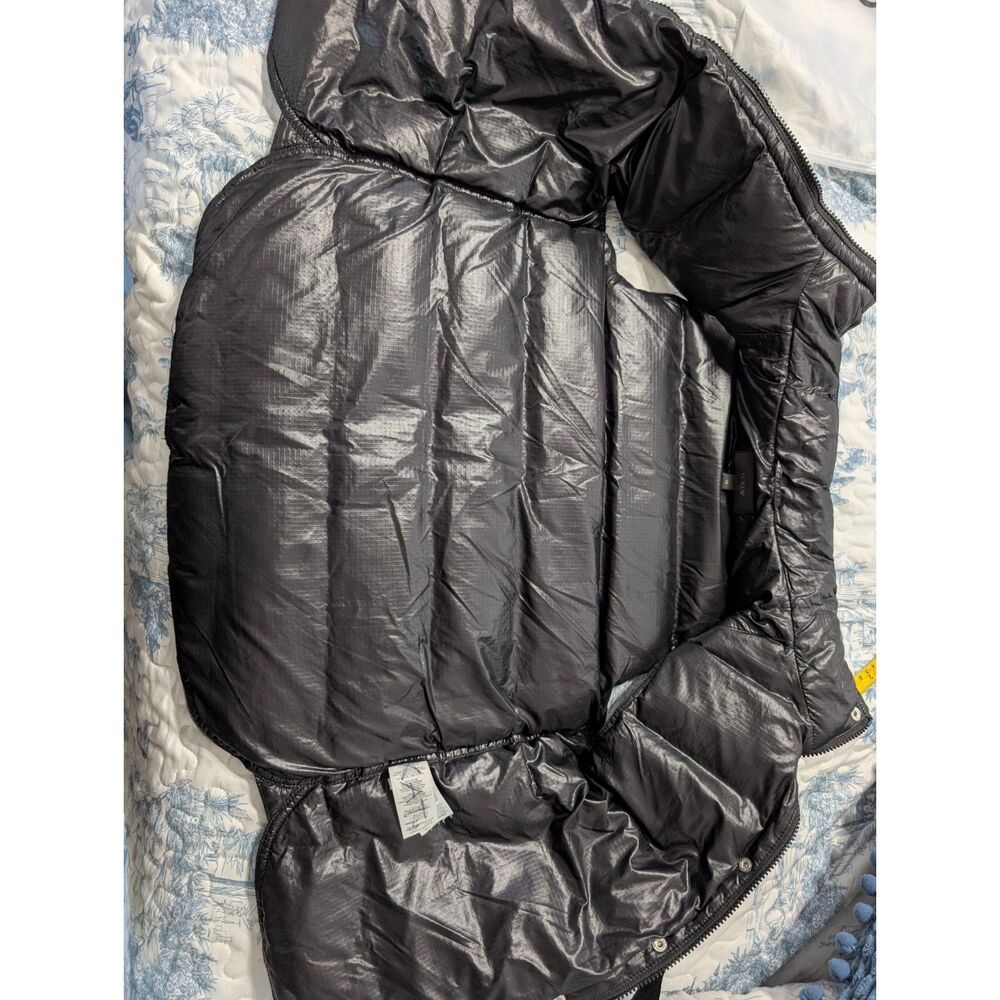 J.Crew Black Quilted Puffer Vest Down Snap Zip Minimalist Women XS - Picture 5 of 9